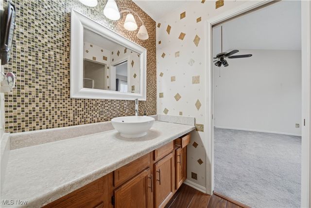 6686 Hogan Way NW, Canton, OH 44718