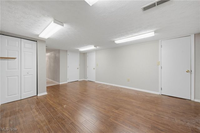 6686 Hogan Way NW, Canton, OH 44718