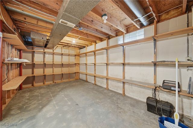 6686 Hogan Way NW, Canton, OH 44718