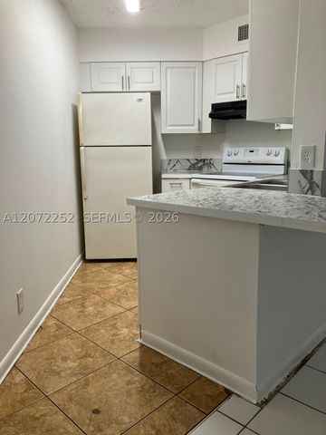 213 Lake Pointe Dr 112, Oakland Park, FL 33309