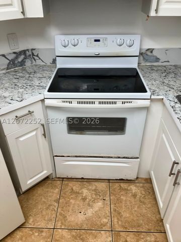 213 Lake Pointe Dr 112, Oakland Park, FL 33309