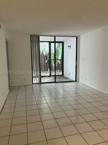 213 Lake Pointe Dr 112, Oakland Park, FL 33309