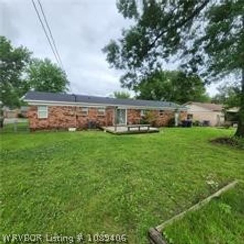 8106 holly Avenue, Fort Smith, AR 72908