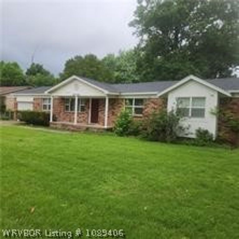 8106 holly Avenue, Fort Smith, AR 72908