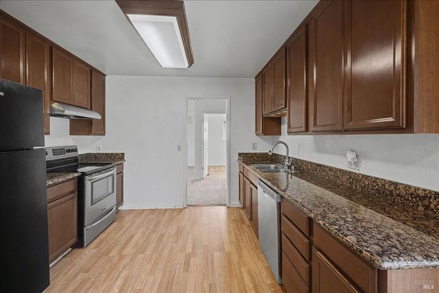 2219 Nottingham Dr, Fairfield, CA 94533