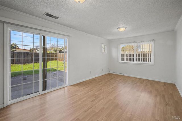 2219 Nottingham Dr, Fairfield, CA 94533