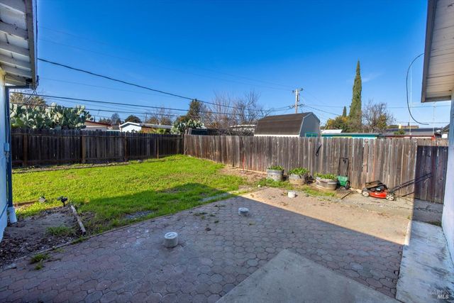 2219 Nottingham Dr, Fairfield, CA 94533