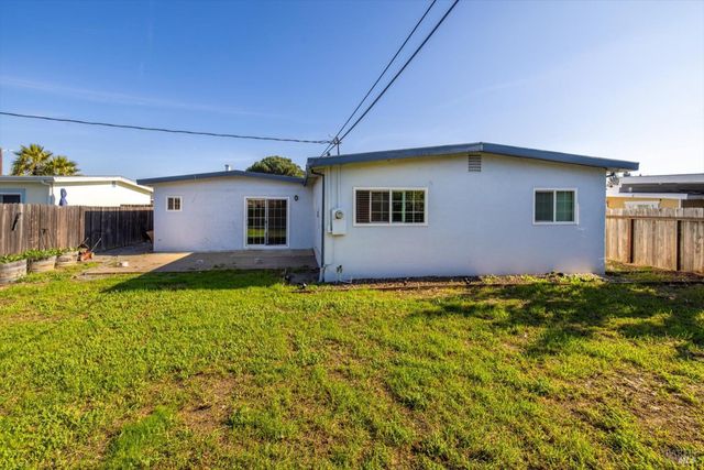 2219 Nottingham Dr, Fairfield, CA 94533