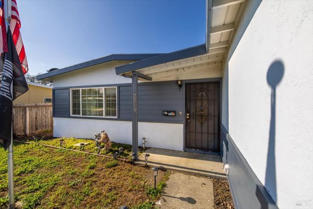 2219 Nottingham Dr, Fairfield, CA 94533
