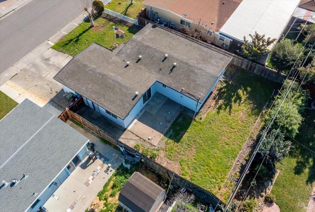 2219 Nottingham Dr, Fairfield, CA 94533