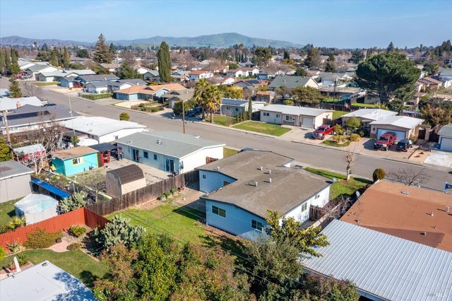 2219 Nottingham Dr, Fairfield, CA 94533