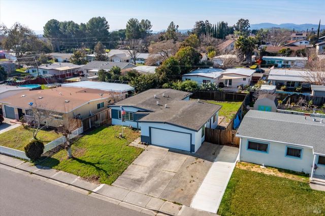 2219 Nottingham Dr, Fairfield, CA 94533