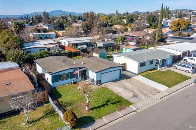 2219 Nottingham Dr, Fairfield, CA 94533