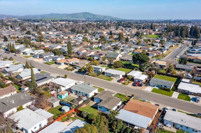 2219 Nottingham Dr, Fairfield, CA 94533