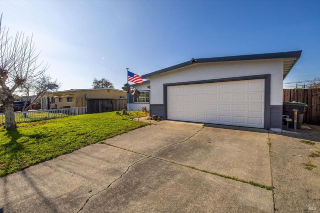 2219 Nottingham Dr, Fairfield, CA 94533