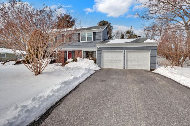 286 Hallock Road, Stony Brook, NY 11790