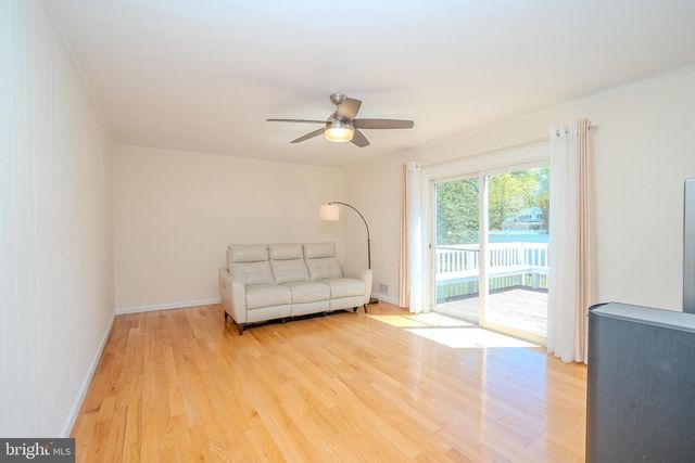 14 DOV PLACE, Kendall Park, NJ 08824