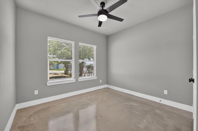 2817 Clinton Avenue, Fort Worth, TX 76106