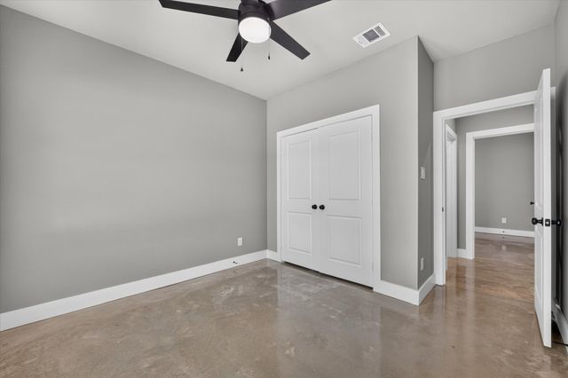 2817 Clinton Avenue, Fort Worth, TX 76106