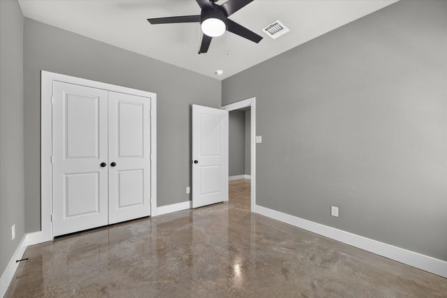 2817 Clinton Avenue, Fort Worth, TX 76106