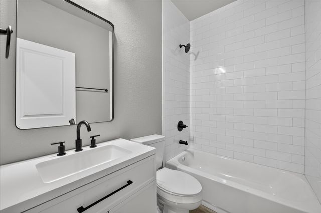 2817 Clinton Avenue, Fort Worth, TX 76106