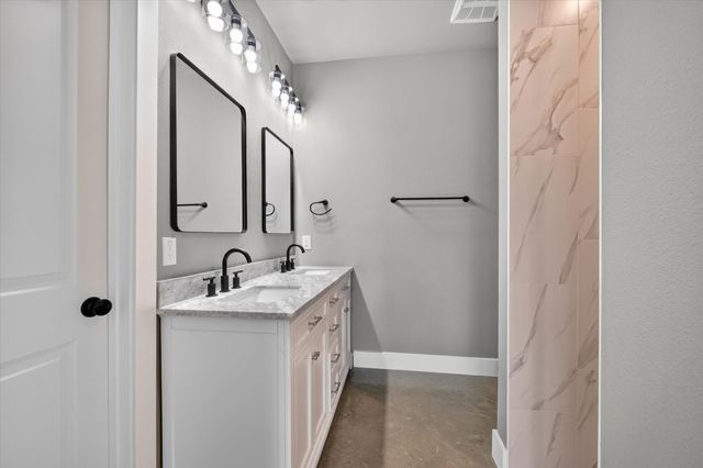 2817 Clinton Avenue, Fort Worth, TX 76106