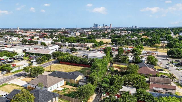 2817 Clinton Avenue, Fort Worth, TX 76106
