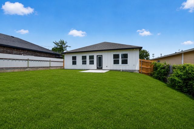 2817 Clinton Avenue, Fort Worth, TX 76106
