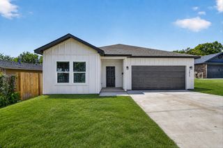 2817 Clinton Avenue, Fort Worth, TX 76106