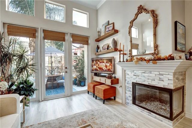 2253 Martin 420, Irvine, CA 92612
