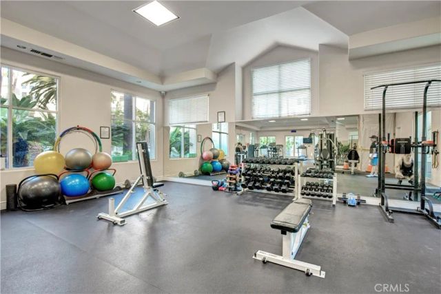 2253 Martin 420, Irvine, CA 92612