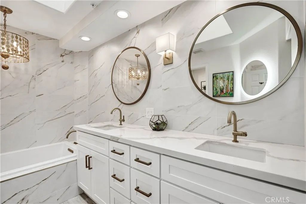 2253 Martin 420, Irvine, CA 92612