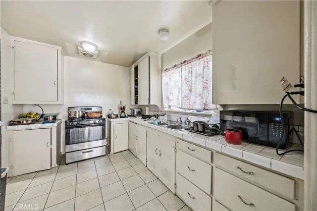 15548 8th, Victorville, CA 92395