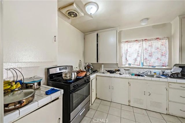 15548 8th, Victorville, CA 92395