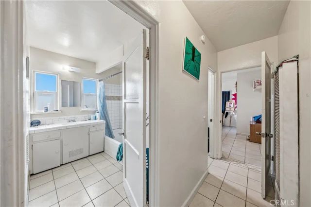 15548 8th, Victorville, CA 92395