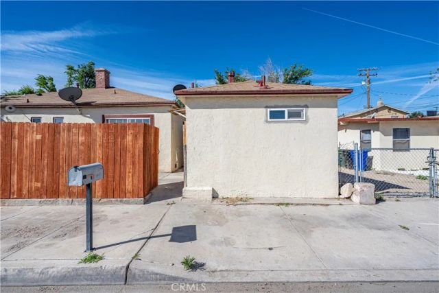 15548 8th, Victorville, CA 92395