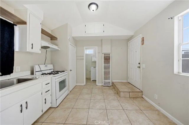 15548 8th, Victorville, CA 92395