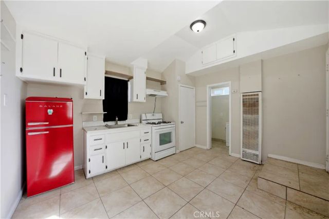 15548 8th, Victorville, CA 92395