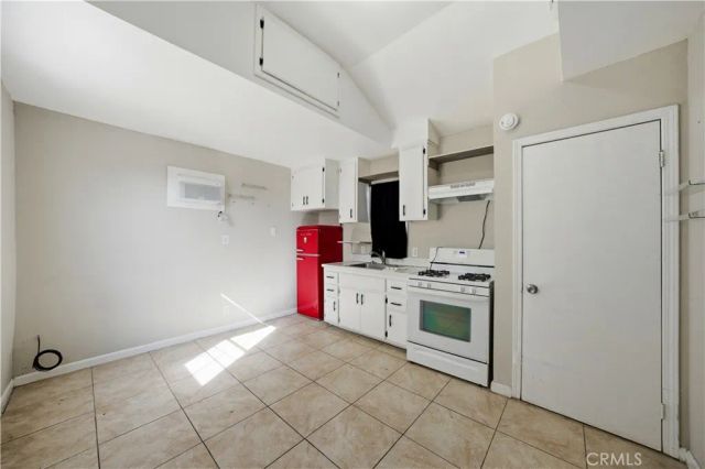 15548 8th, Victorville, CA 92395