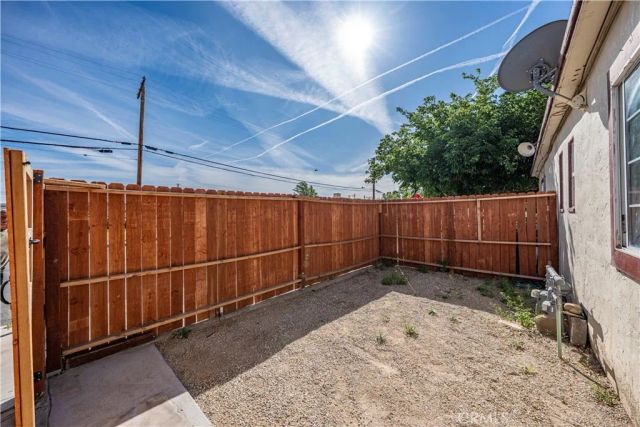 15548 8th, Victorville, CA 92395