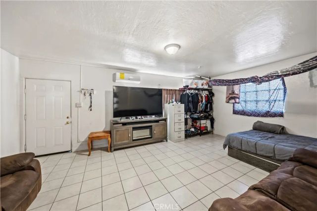 15548 8th, Victorville, CA 92395