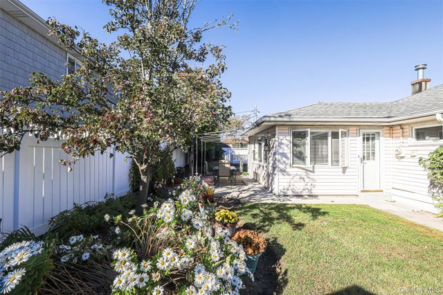 469 E Fulton Street, Long Beach, NY 11561