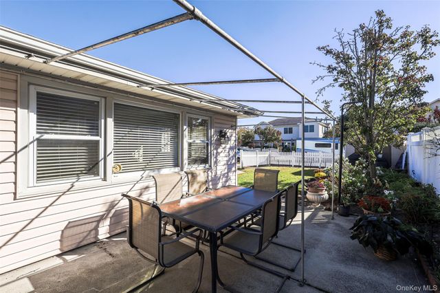 469 E Fulton Street, Long Beach, NY 11561