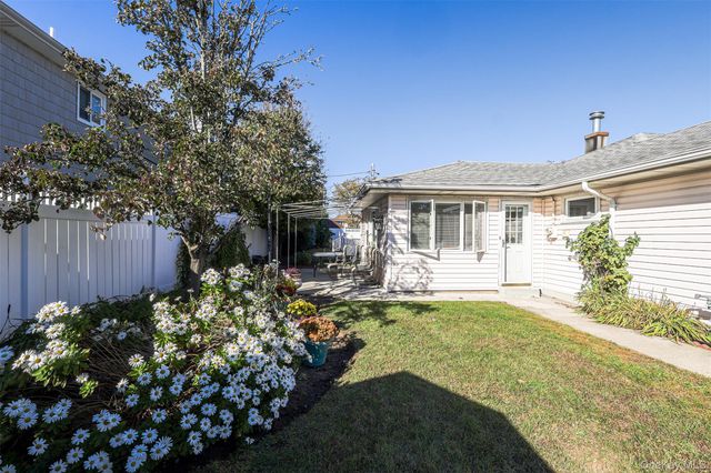 469 E Fulton Street, Long Beach, NY 11561