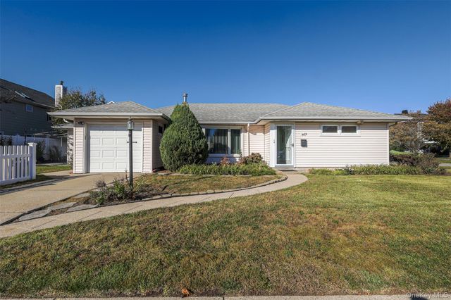 469 E Fulton Street, Long Beach, NY 11561