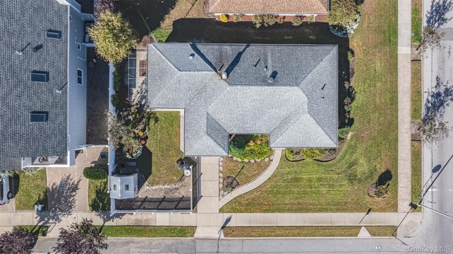 469 E Fulton Street, Long Beach, NY 11561