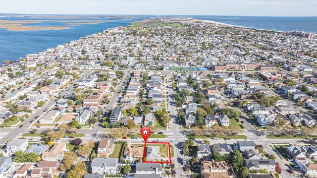 469 E Fulton Street, Long Beach, NY 11561