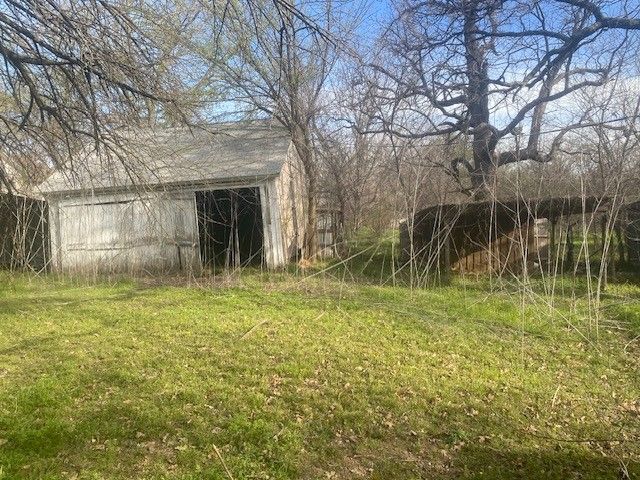 4830 E Fm 120, Denison, TX 75021