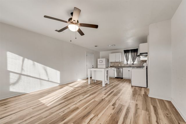 1303 S Medora Street, Terrell, TX 75160