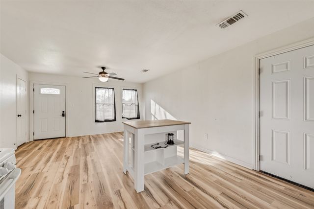 1303 S Medora Street, Terrell, TX 75160